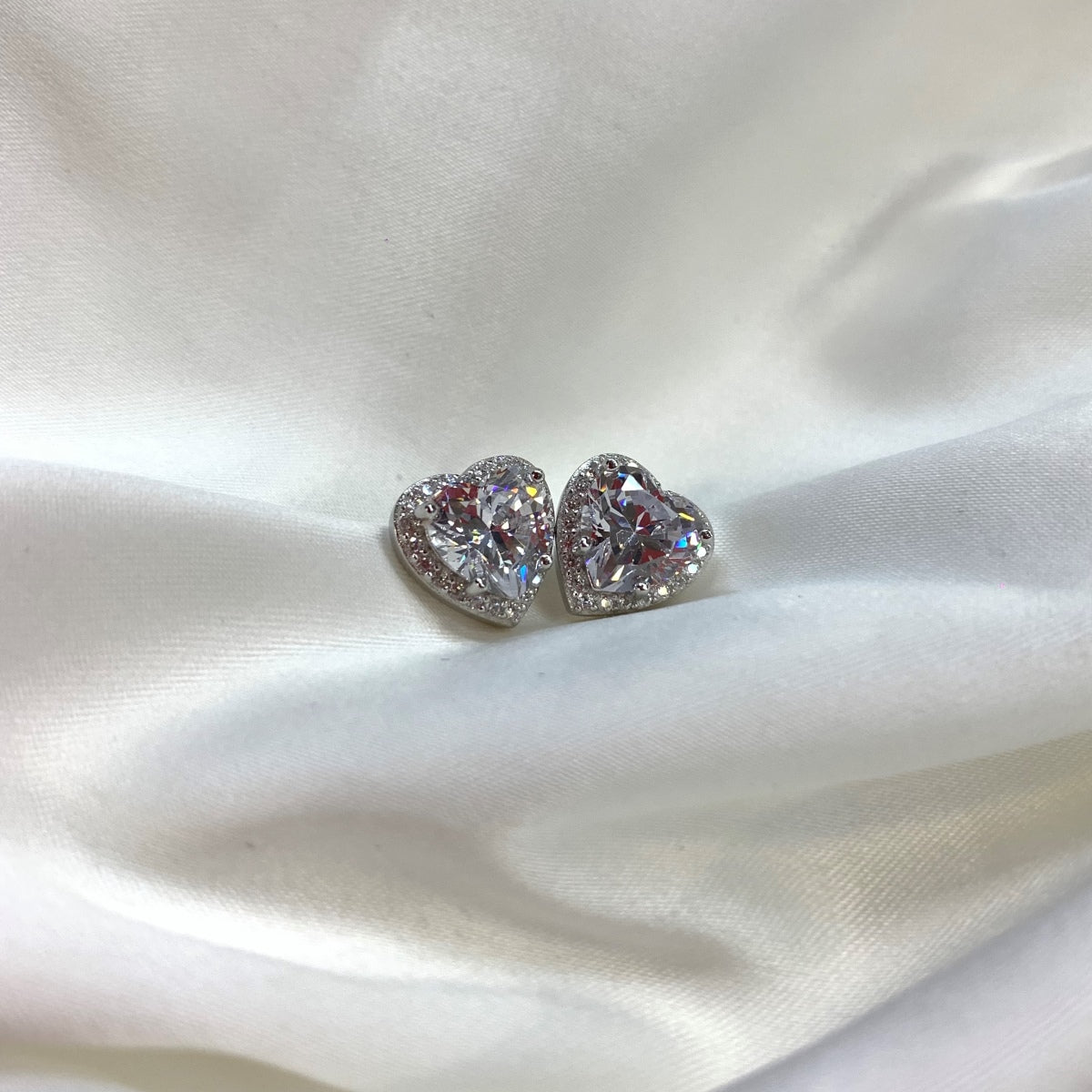 [baslovejewels]Sparkling Heart Shape Lover Earrings