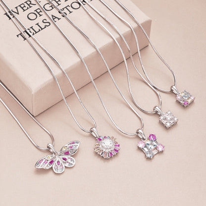 [AURORA]Enchanting Flower Colored Diamond Necklace