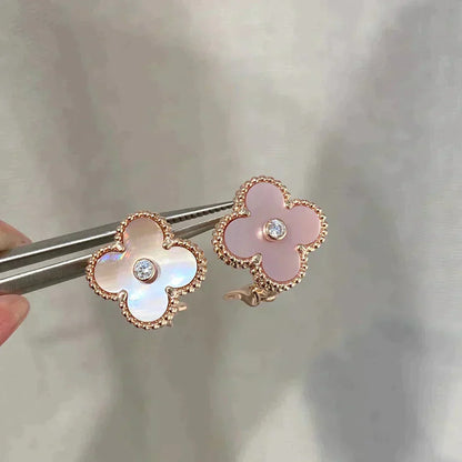 [basloveJW]クローバー ミディアム 1モチーフ ピンク モップ ダイヤモンド イヤリング