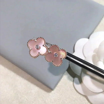 [basloveJW]クローバー ミディアム 1モチーフ ピンク モップ ダイヤモンド イヤリング