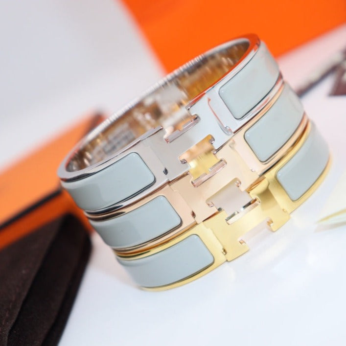 [baslovejewels]H LIGHT BLUE BRACELET