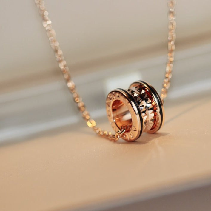 [AURORA]ZERO 1 ROCK PEDANT PINK GOLD BLACK NECKLACE