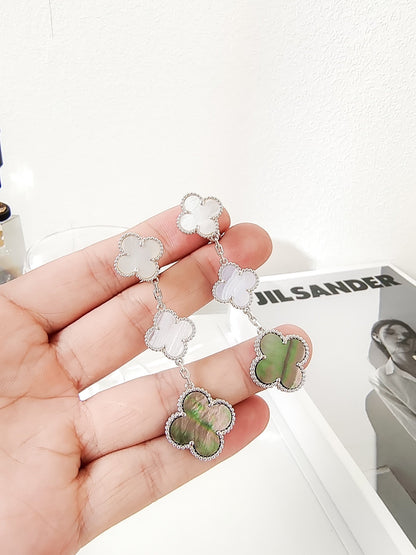 [basloveJW]CLOVER 3 MOTIVE CHALCEDON DUNKEL MOP SILBER OHRRINGE