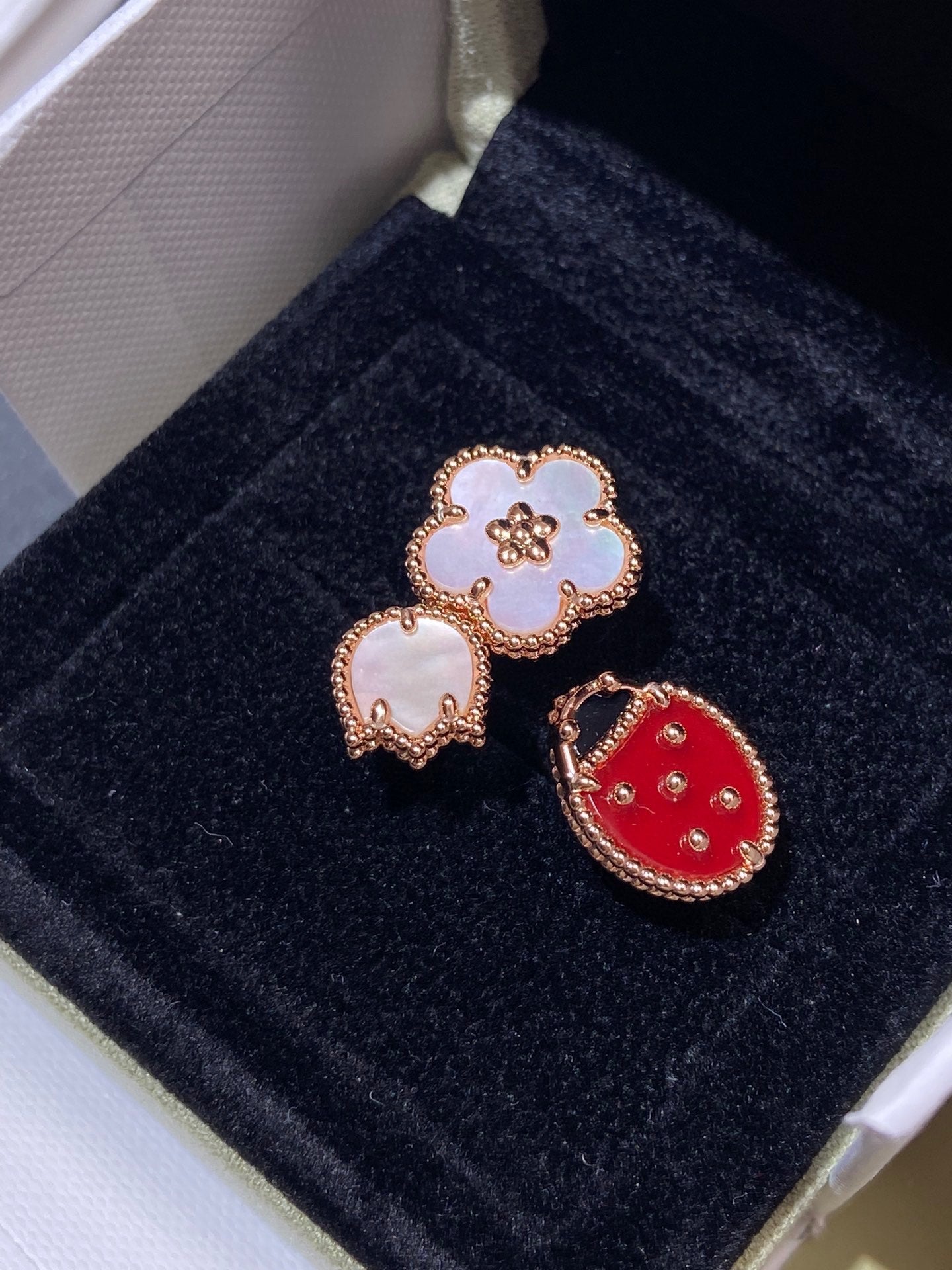 [AURORA]LUCKY 3 MOTIF ROSE GOLD RING