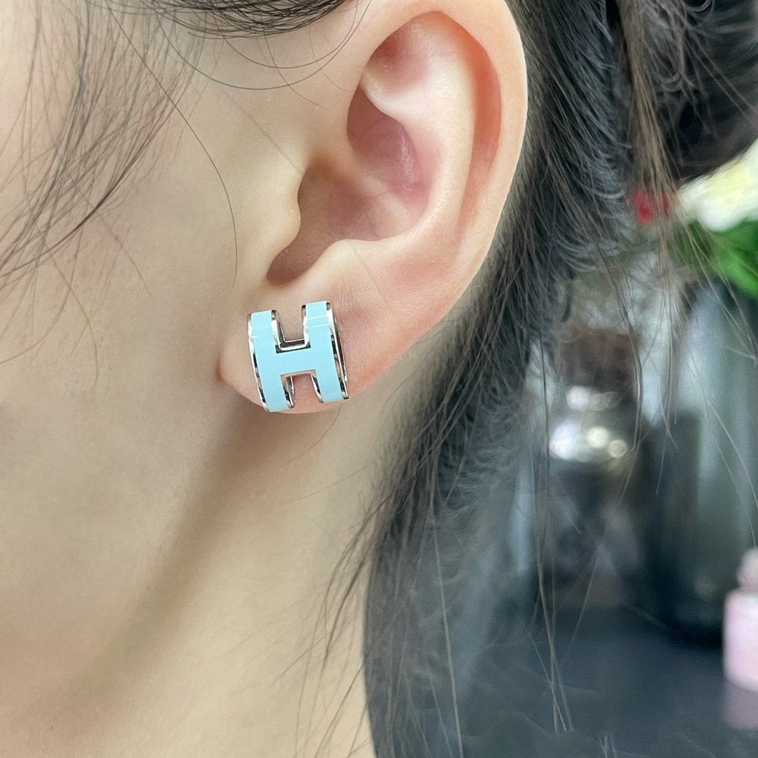 [baslovejewels]POP H SKY BLUE STUD EARRINGS