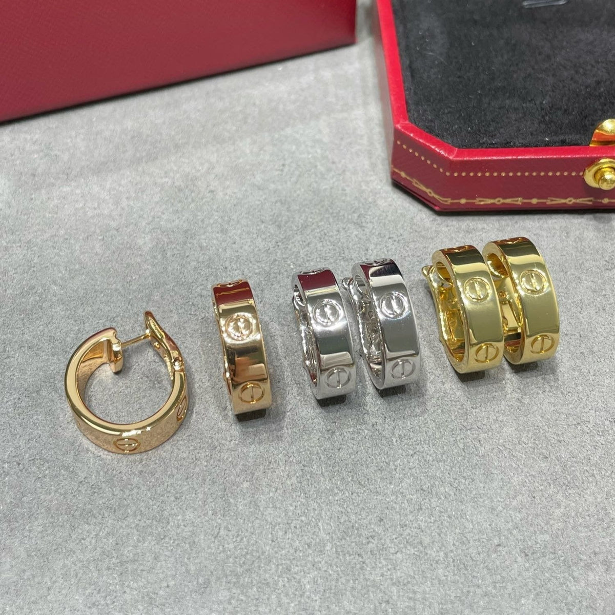 [AURORA]LOVE 5.5MM EARRINGS