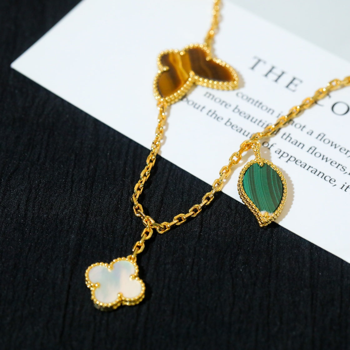 [AURORA]LUCKY SPRING 5 MOTIF GOLD BRACELET
