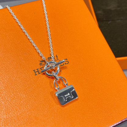 [baslovejewels]CONSTANCE PEDANT SILVER NECKLACE