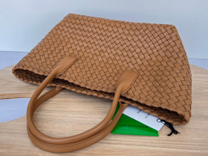 SMALL CABAT 32 IN BRONZE BROWN LAMBSKIN