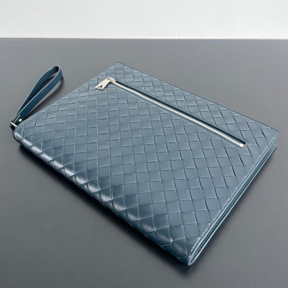 INTRECCIATO CLUTCH 32 IN PICKLED BLUEWOOD SOFT CALFSKIN