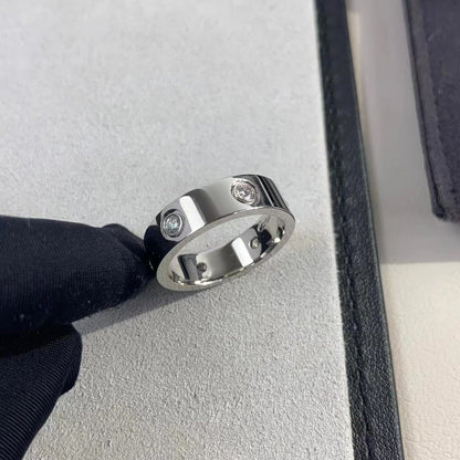 [AURORA]LIEBESRING 5,5 MM 6 DIAMANTEN SILBER