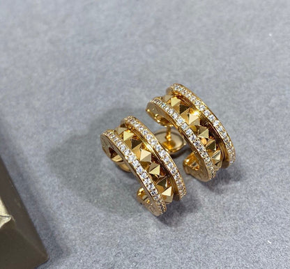 [AURORA]ZERO 1 ROCK GOLD EARRINGS WITH STUDDED SPIRAL AND PAVED DIAMONDS