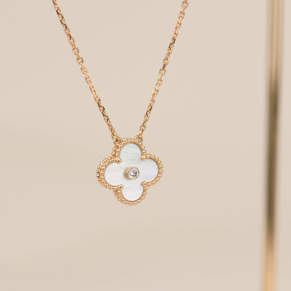 [AURORA]CLOVER 15MM DIAMOND WHITE FRITILLARIA NECKLACE
