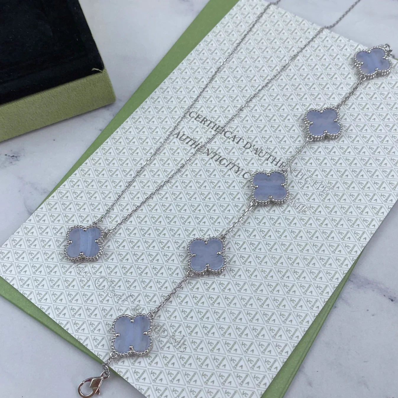 [AURORA] CLOVER 5 MOTIF PURPLE CHALCEDONY BRACELET COLLECTION