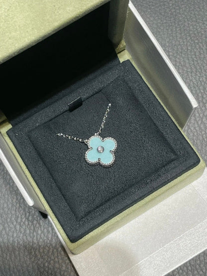 [AURORA]CLOVER 1 DIAMOND LIGHT BLUE SILVER NECKLACE