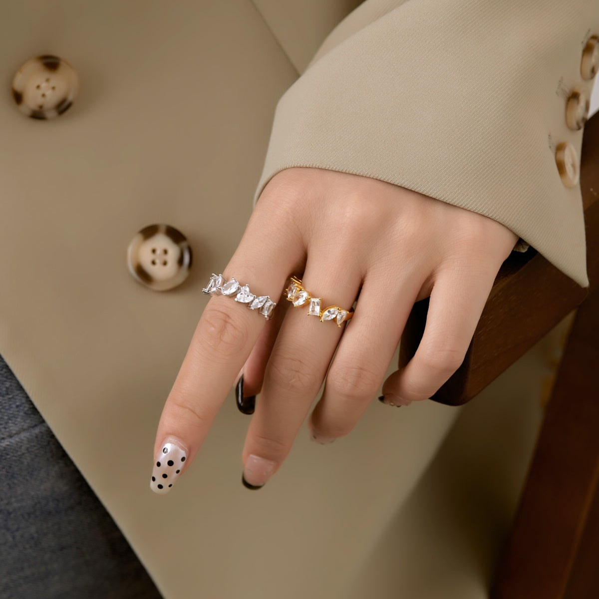[AURORA]Delicate Multi Cut Ring