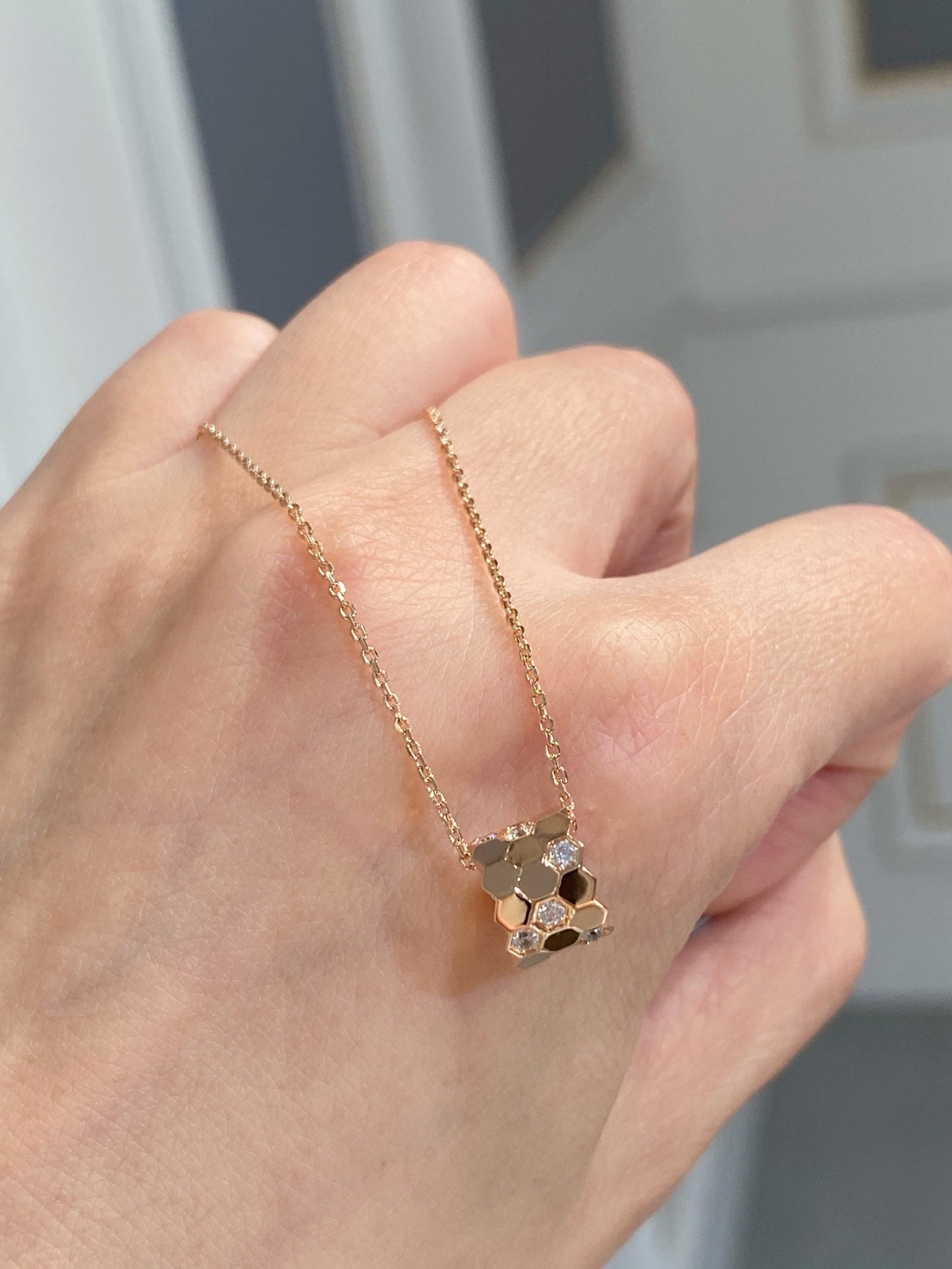 [baslovejewels]BEE LOVE DIAMOND NECKLACE