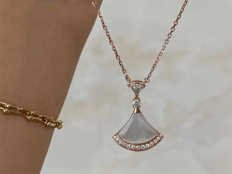 [AURORA]DREAM HALSKETTE MOP ROSA GOLD DIAMANT