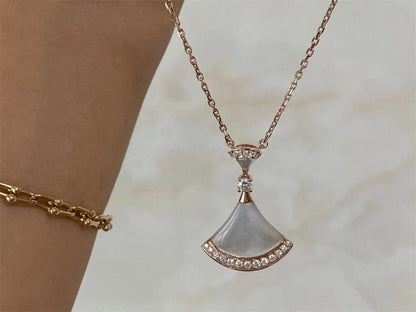 [AURORA]DREAM HALSKETTE MOP ROSA GOLD DIAMANT
