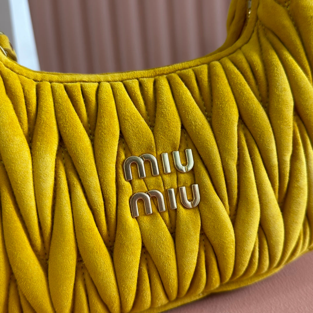MM SUEDE HANDBAG 23 YELLOW