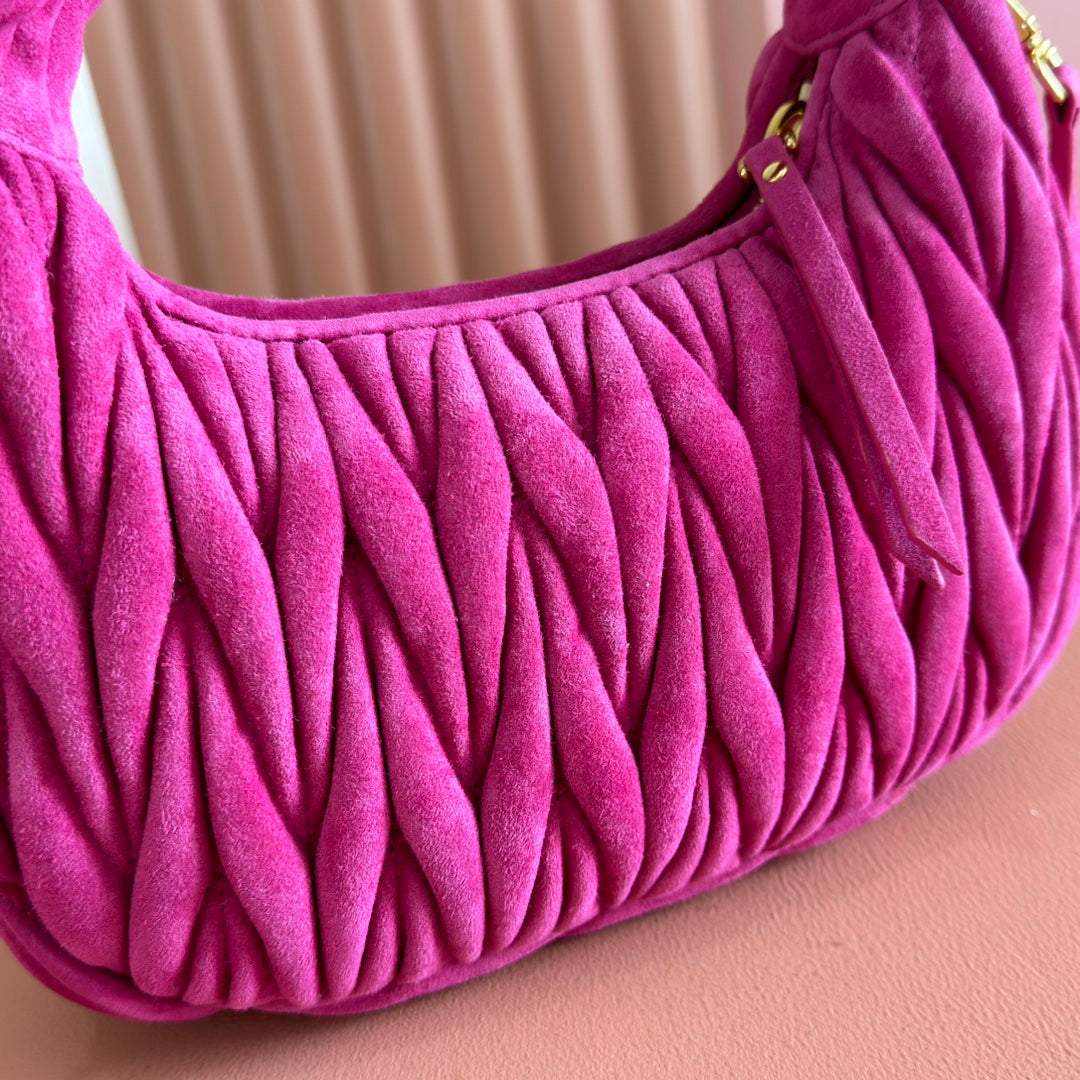 MM SUEDE HANDBAG 23 DEEP FUCHSIA