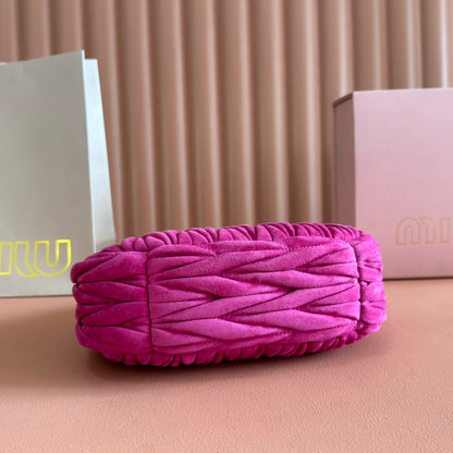 MM SUEDE HANDBAG 23 DEEP FUCHSIA