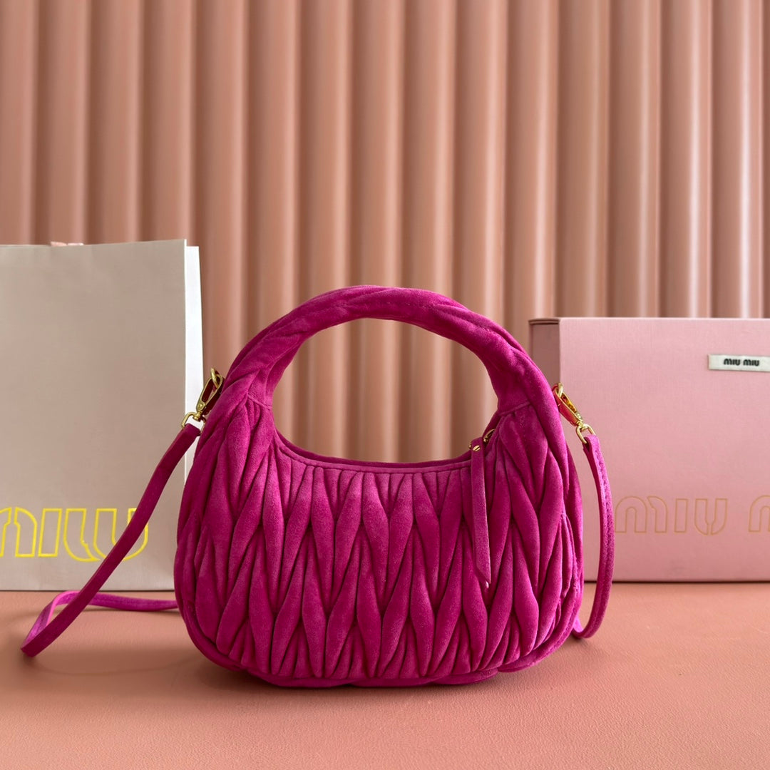 MM SUEDE HANDBAG 23 DEEP FUCHSIA